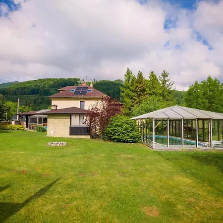 Pod Radhostem * Трояновице